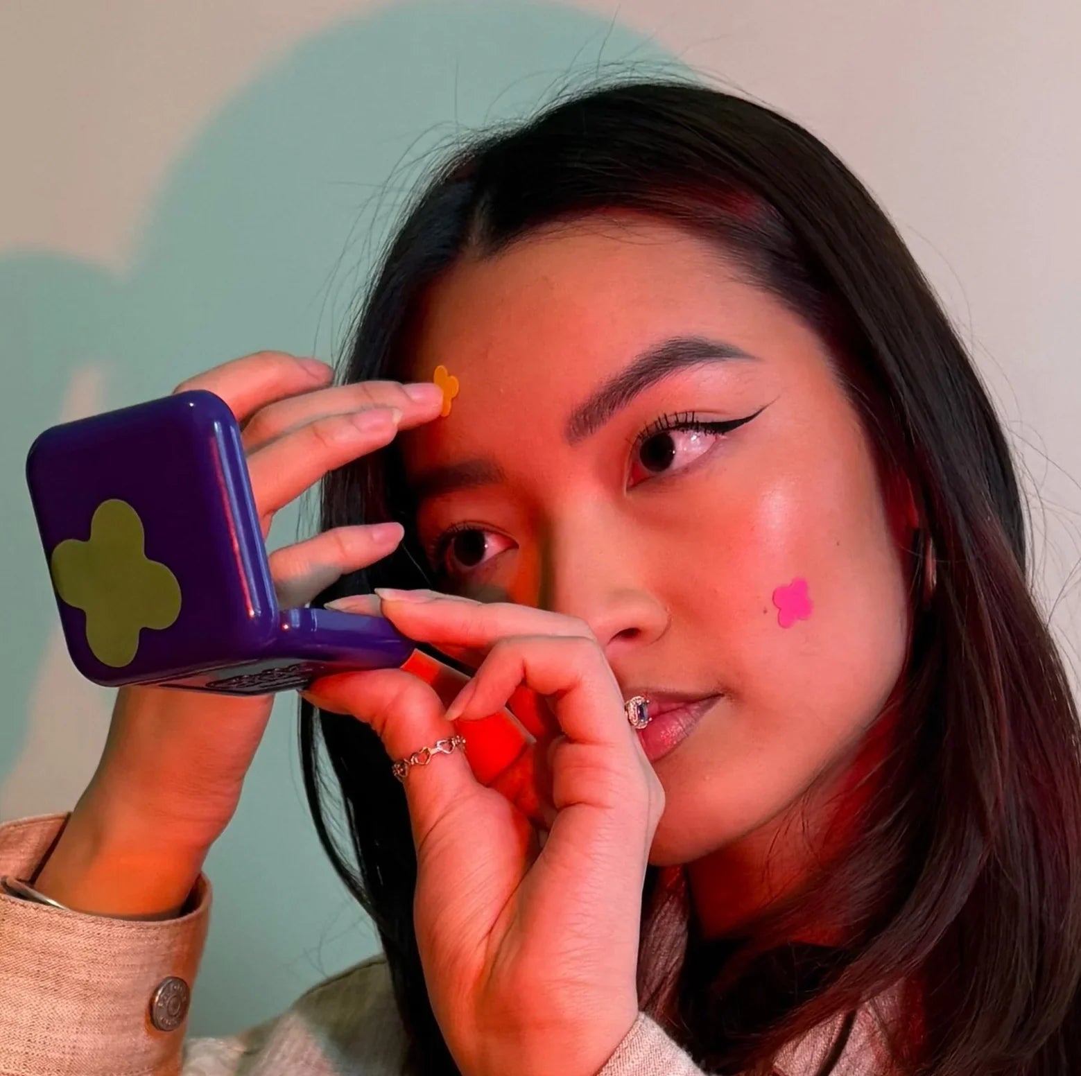 Patch anti bouton Sick! visibles et colorés