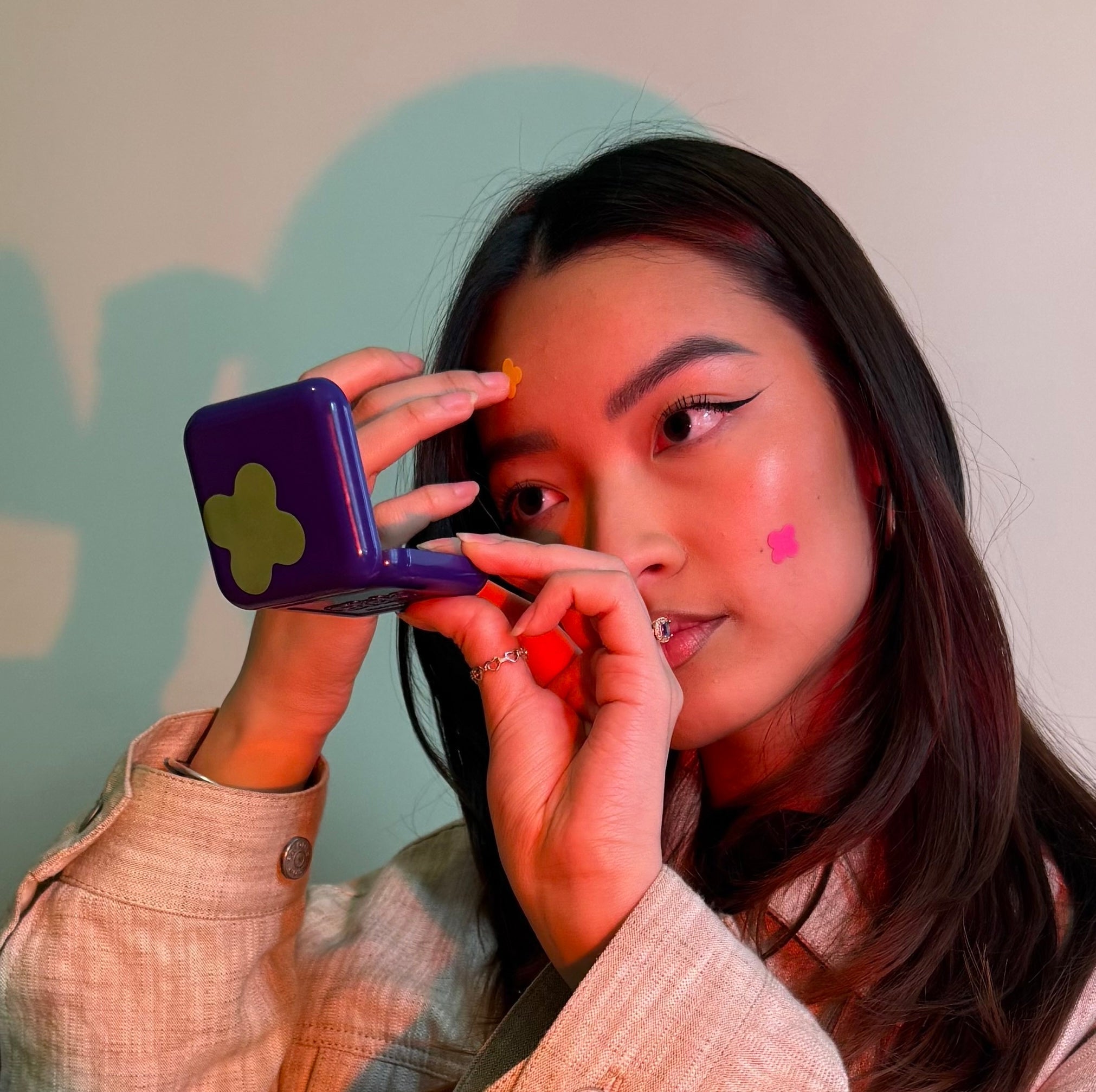 Patch bouton visage : comment ça marche et pourquoi l’adopter ?